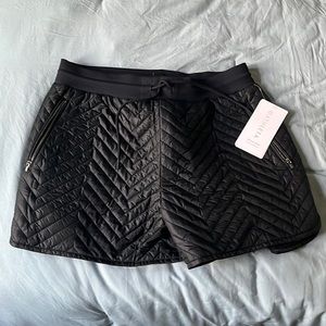 Athleta Size 10 Apres Ski Short NWT